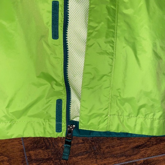 North Face RainJacket Shell (used) - Picture 6 of 6